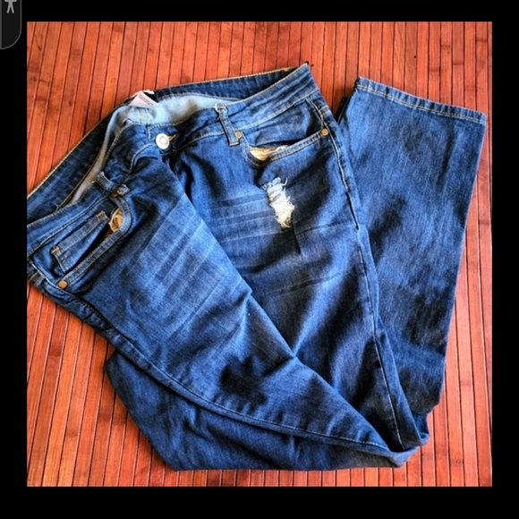 K Jordan distressed women's jeans plus sz18 new without tags - Picture 2 of 5